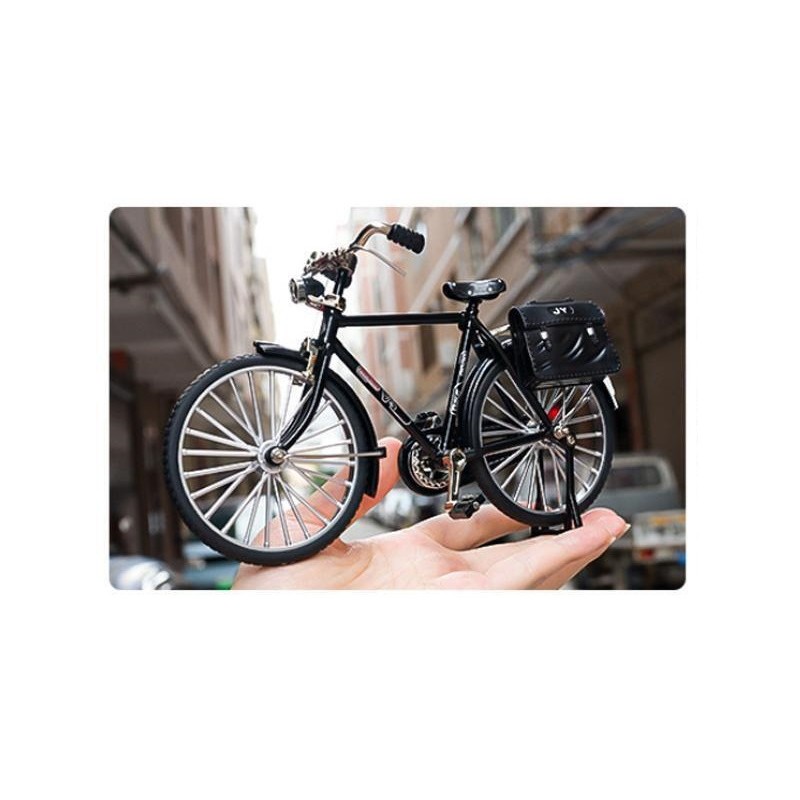 Figurine miniature peinte - Modèle de vélo - Scène de table de sable