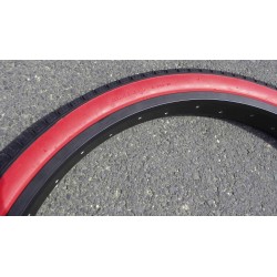 Pneu Flanc Rouge 26 x 2.125 Streetking