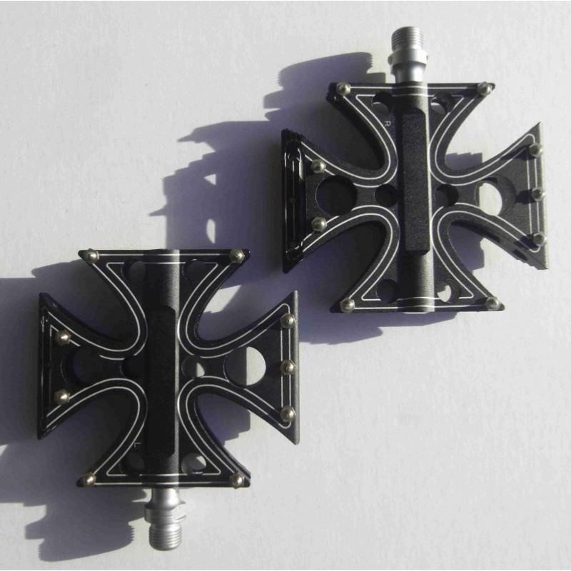 Patch ecusson therocollant Croix de alte Custo Chopper