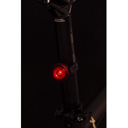 Feu Projecteur Arrière Bijou Vélo LED avec réflecteur ILLICO 3