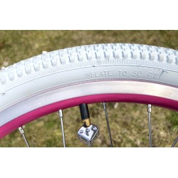 Pneu Blanc 20 x 1.75 Milky Twenty vélo 20 pouces