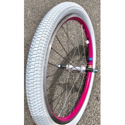 Pneu Blanc 20 x 1.75 Milky Twenty vélo 20 pouces