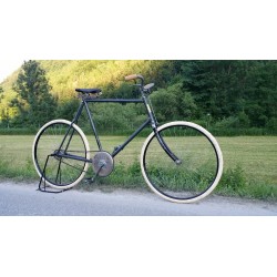 Pneu à talon beige 28 x 1 1/2 chapeau de gendarme Vélo Ancien